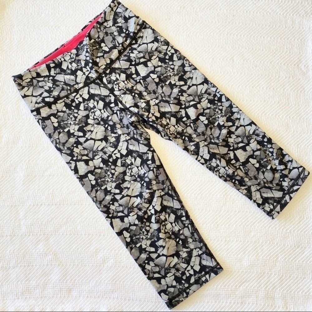 Victoria’s‎ Secret sport knockout crop leggings